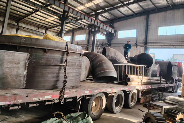 陜西大型煤泥烘干機(jī)項(xiàng)目裝車發(fā)貨現(xiàn)場(chǎng) 陜西大型煤泥烘干機(jī)項(xiàng)目裝車發(fā)貨現(xiàn)場(chǎng)